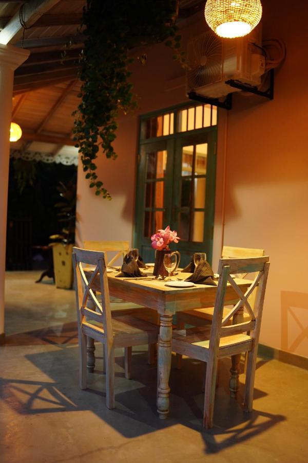 Villa Ronaya Surf Waves Dikwella Esterno foto