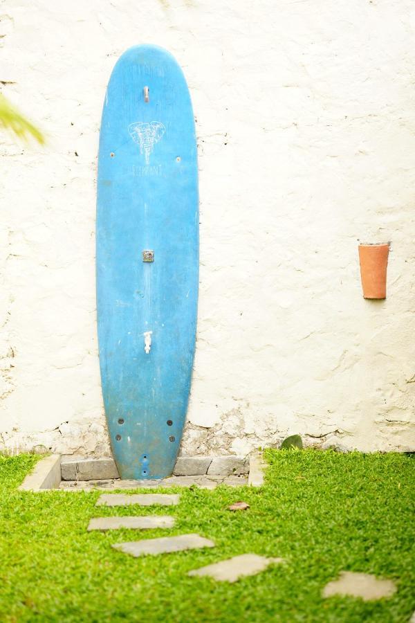 Villa Ronaya Surf Waves Dikwella Esterno foto